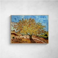 Tree in the mountains